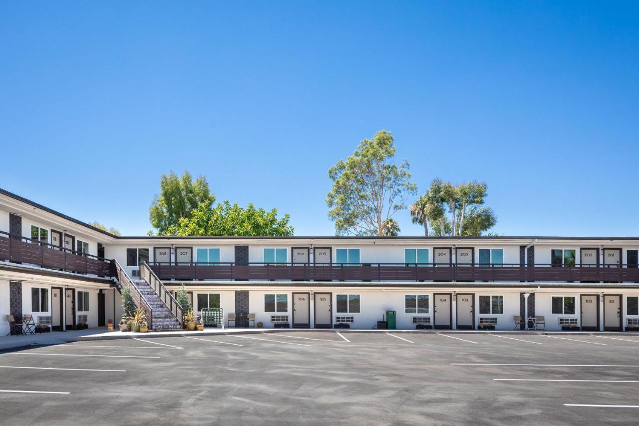California Inn Anaheim Exterior foto