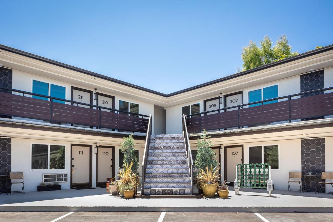 California Inn Anaheim Exterior foto